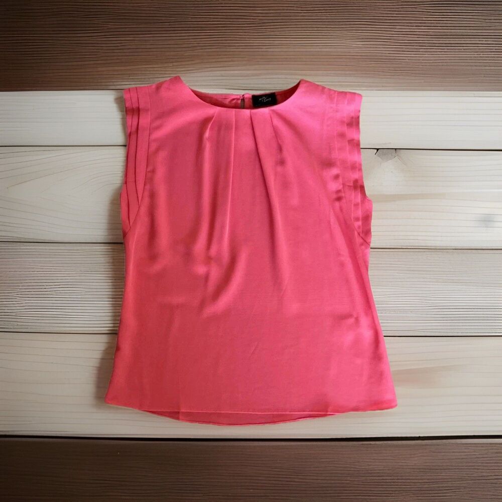 Milk and Honey Women's Pink Blouse Size S Sleeveless Round Neck Used Great con